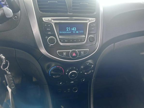 Hyundai Solaris I Рестайлинг с пробегом 2015 года, цена 794 000 рублей, 226000 км, седан, Автокод Объявления