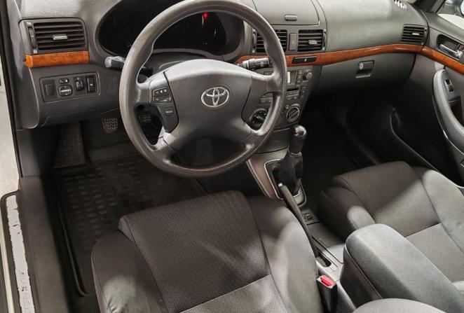 Toyota Avensis II Рестайлинг с пробегом 2008 года, цена 780 000 рублей, 210000 км, седан, Автокод Объявления