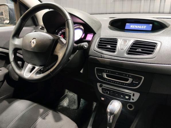 Renault Fluence I Рестайлинг с пробегом 2013 года, цена 519 900 рублей, 232883 км, седан, Автокод Объявления