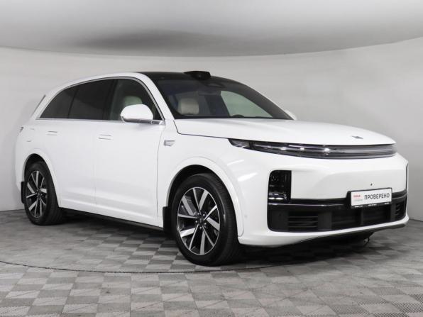 Li Auto (Lixiang) L7 I с пробегом 2023 года, цена 5 650 000 рублей, 30000 км, внедорожник, Автокод Объявления