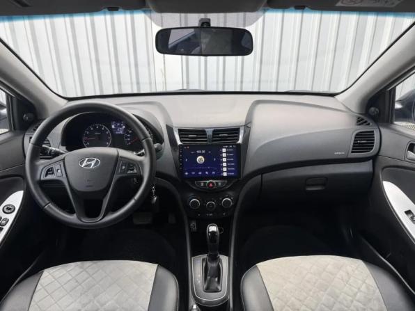 Hyundai Solaris I Рестайлинг с пробегом 2015 года, цена 949 000 рублей, 191574 км, хэтчбек, Автокод Объявления