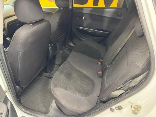 Kia Rio III с пробегом 2012 года, цена 699 000 рублей, 213240 км, хэтчбек, Автокод Объявления