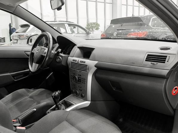 Opel Astra H Рестайлинг с пробегом 2011 года, цена 499 000 рублей, 170230 км, седан, Автокод Объявления
