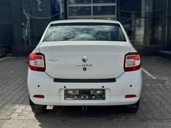 Renault Logan II Рестайлинг с пробегом 2018 года, цена 680 000 рублей, 105464 км, седан, Автокод Объявления