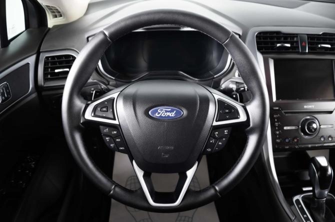 Ford Mondeo V с пробегом 2016 года, цена 1 649 000 рублей, 195236 км, седан, Автокод Объявления