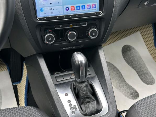Volkswagen Jetta VI с пробегом 2012 года, цена 590 000 рублей, 170859 км, седан, Автокод Объявления