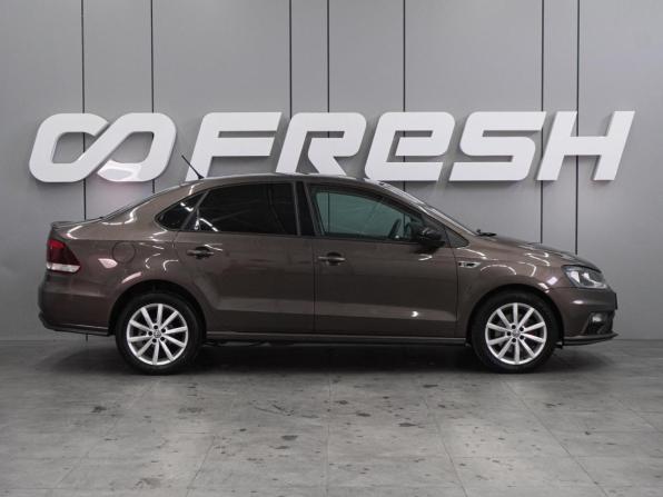 Volkswagen Polo V Рестайлинг с пробегом 2016 года, цена 1 359 000 рублей, 144694 км, седан, Автокод Объявления