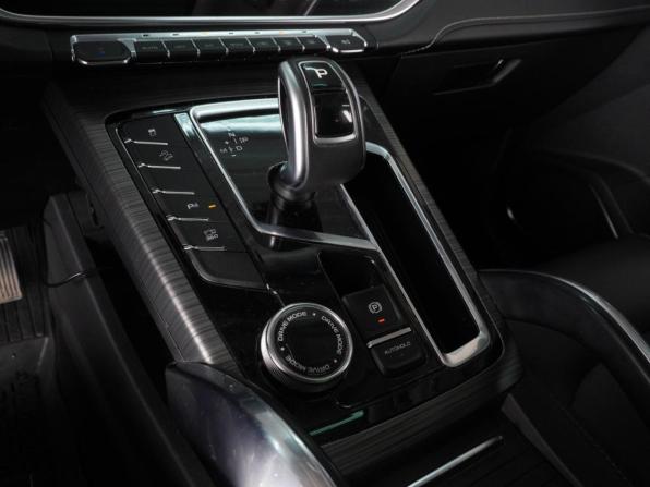 Geely Atlas Pro с пробегом 2022 года, цена 1 919 000 рублей, 59730 км, внедорожник, Автокод Объявления