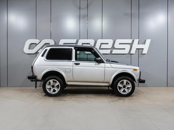 Lada (ВАЗ) Niva Legend I с пробегом 2024 года, цена 929 999 рублей, 43111 км, внедорожник, Автокод Объявления