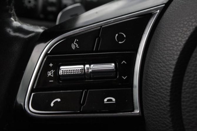 Kia Ceed III с пробегом 2019 года, цена 1 640 000 рублей, 141892 км, универсал, Автокод Объявления