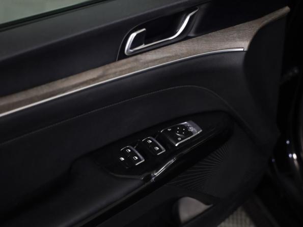 Kia K5 III с пробегом 2021 года, цена 2 439 000 рублей, 80508 км, седан, Автокод Объявления