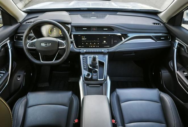 Geely Atlas Pro с пробегом 2024 года, цена 2 279 000 рублей, 17641 км, внедорожник, Автокод Объявления