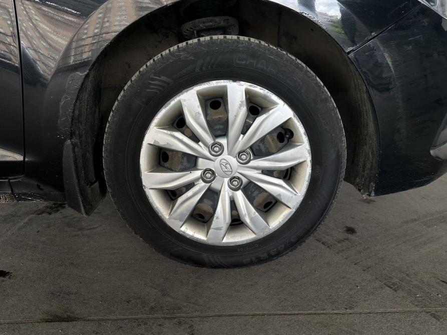Hyundai Solaris II Москва  - изображение 17