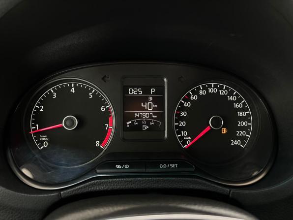 Volkswagen Polo V Рестайлинг с пробегом 2015 года, цена 990 000 рублей, 147000 км, седан, Автокод Объявления