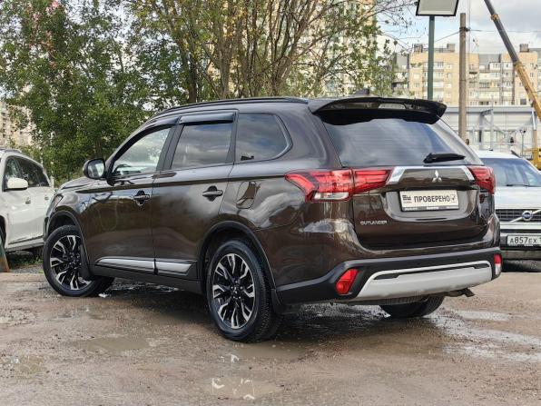 Mitsubishi Outlander III Рестайлинг 3 с пробегом 2021 года, цена 1 909 000 рублей, 56074 км, внедорожник, Автокод Объявления