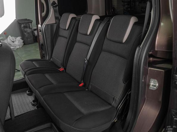 Renault Kangoo II Рестайлинг с пробегом 2014 года, цена 799 000 рублей, 248376 км, компактвэн, Автокод Объявления