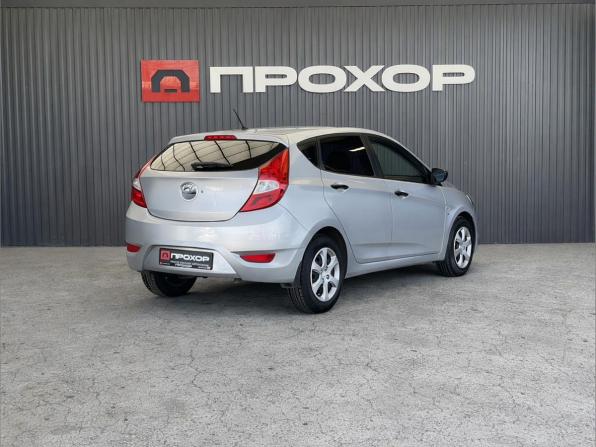 Hyundai Solaris I с пробегом 2012 года, цена 997 000 рублей, 90944 км, хэтчбек, Автокод Объявления