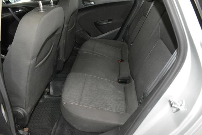 Opel Astra J Рестайлинг с пробегом 2015 года, цена 749 000 рублей, 159000 км, хэтчбек, Автокод Объявления