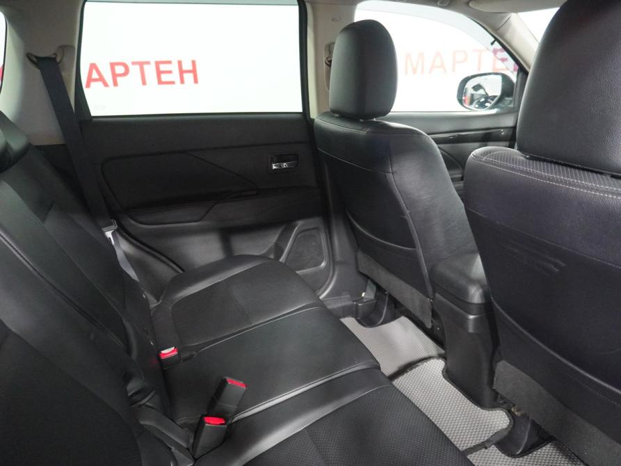 Mitsubishi Outlander III Рестайлинг 2 Вологда  - изображение 11