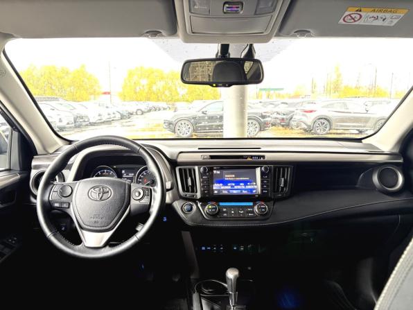 Toyota RAV4 IV (XA40) Рестайлинг с пробегом 2018 года, цена 3 030 000 рублей, 58241 км, внедорожник, Автокод Объявления