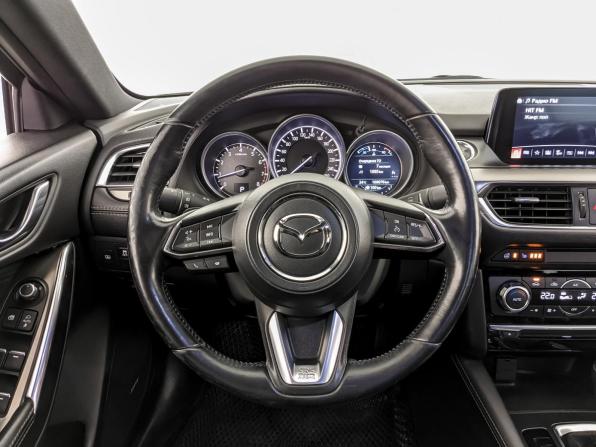 Mazda 6 III (GJ) Рестайлинг с пробегом 2017 года, цена 2 195 000 рублей, 109072 км, седан, Автокод Объявления
