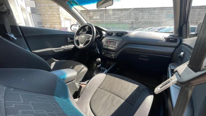 Kia Rio III Рестайлинг с пробегом 2016 года, цена 1 047 900 рублей, 108999 км, седан, Автокод Объявления