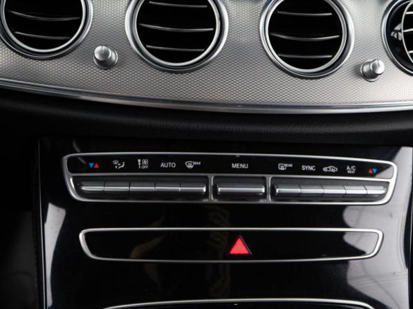 Mercedes-Benz E-Класс V (W213 S213 C238) с пробегом 2019 года, цена 2 199 050 рублей, 213185 км, седан, Автокод Объявления