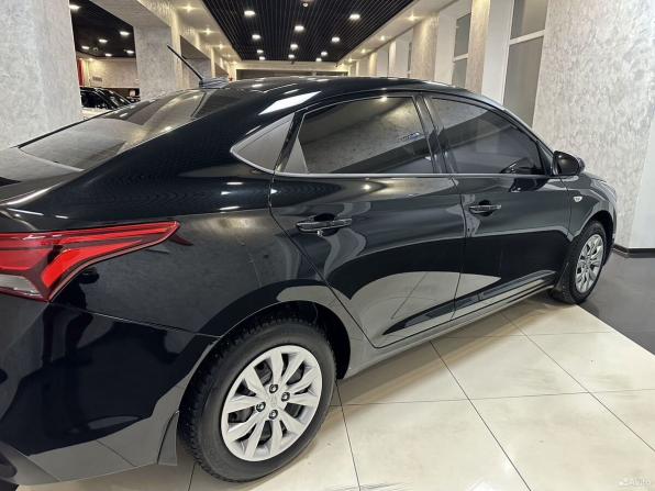 Hyundai Solaris II с пробегом 2019 года, цена 1 465 000 рублей, 82518 км, седан, Автокод Объявления