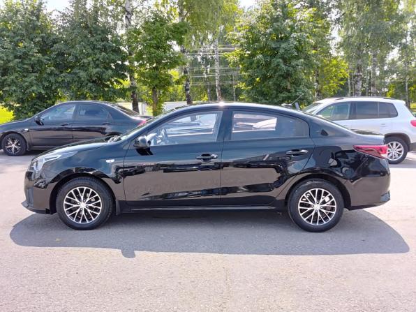 Kia Rio IV Рестайлинг с пробегом 2020 года, цена 1 510 000 рублей, 74044 км, седан, Автокод Объявления