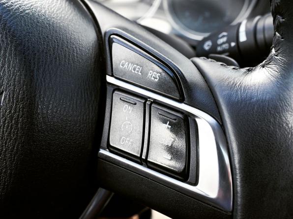 Mazda 6 III (GJ) Рестайлинг с пробегом 2015 года, цена 1 710 000 рублей, 209132 км, седан, Автокод Объявления