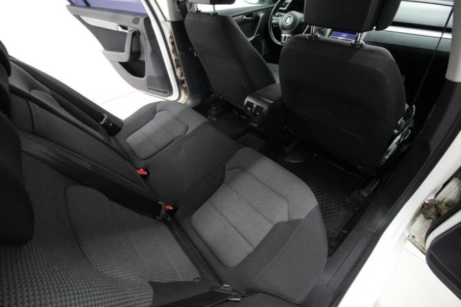 Volkswagen Passat B7 с пробегом 2011 года, цена 920 000 рублей, 260000 км, седан, Автокод Объявления