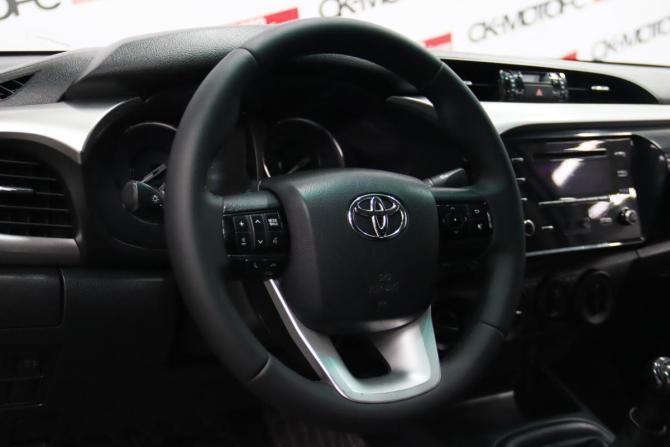 Toyota Hilux VIII Рестайлинг 2 с пробегом 2021 года, цена 3 265 650 рублей, 336305 км, пикап, Автокод Объявления