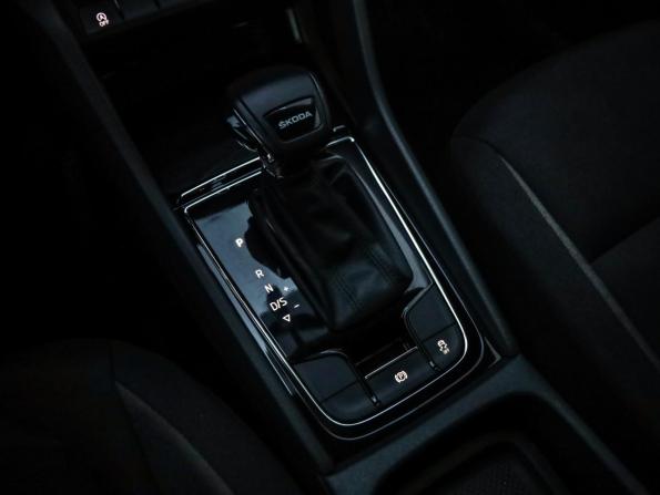 Skoda Karoq I с пробегом 2021 года, цена 1 835 000 рублей, 185930 км, внедорожник, Автокод Объявления