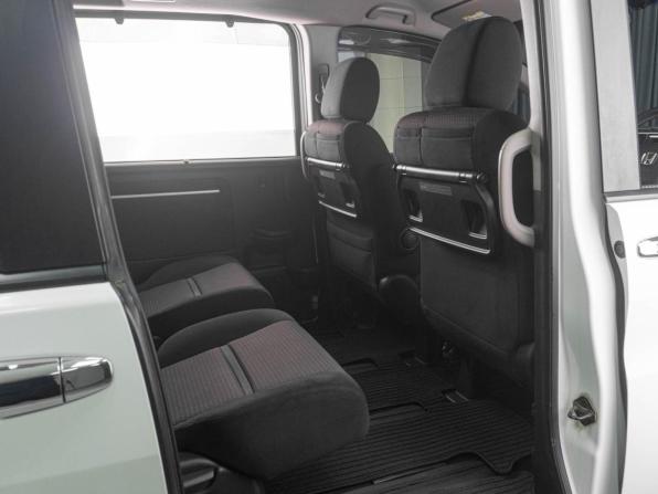 Honda Stepwgn V с пробегом 2015 года, цена 1 989 000 рублей, 163288 км, минивэн, Автокод Объявления