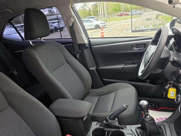 Toyota Corolla XI (E160 E170 E180) с пробегом 2013 года, цена 1 190 000 рублей, 180400 км, седан, Автокод Объявления