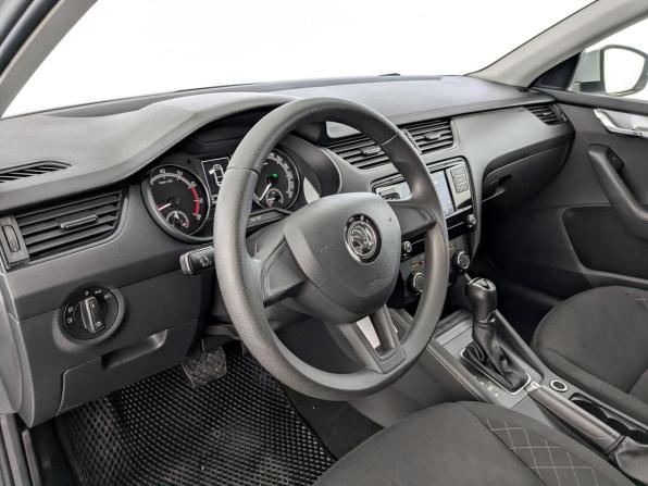 Skoda Octavia III (A7) Рестайлинг с пробегом 2019 года, цена 1 800 000 рублей, 114143 км, лифтбек, Автокод Объявления