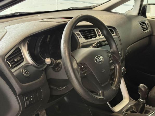 Kia Ceed II с пробегом 2012 года, цена 1 087 000 рублей, 98991 км, хэтчбек, Автокод Объявления