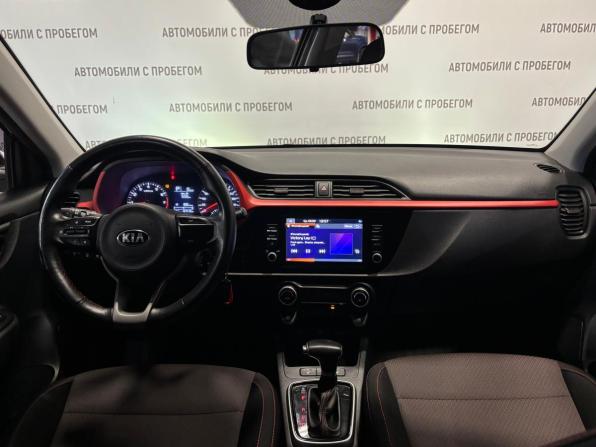 Kia Rio IV Рестайлинг с пробегом 2020 года, цена 1 399 000 рублей, 137000 км, седан, Автокод Объявления