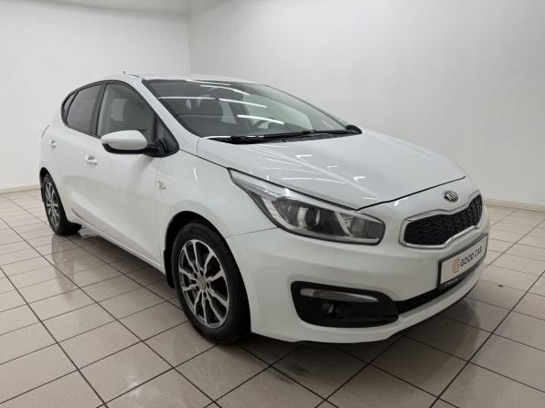 Kia Ceed II Рестайлинг с пробегом 2015 года, цена 1 260 000 рублей, 102030 км, хэтчбек, Автокод Объявления