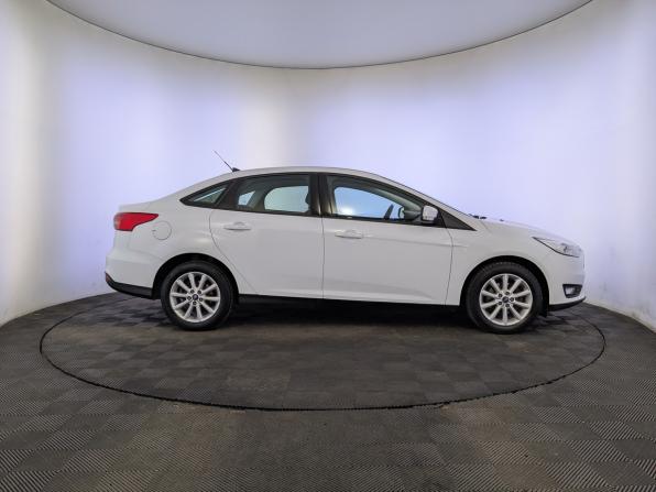 Ford Focus III Рестайлинг с пробегом 2018 года, цена 1 245 000 рублей, 90735 км, седан, Автокод Объявления