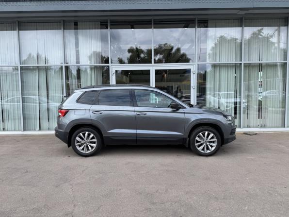Skoda Karoq I с пробегом 2021 года, цена 2 353 000 рублей, 103111 км, внедорожник, Автокод Объявления