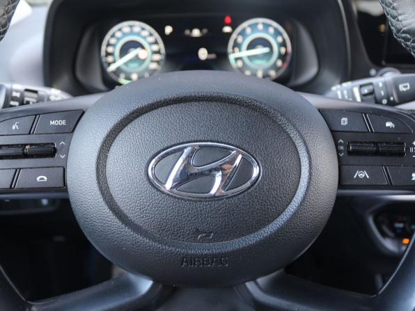Hyundai Bayon I с пробегом 2022 года, цена 2 090 000 рублей, 40653 км, внедорожник, Автокод Объявления