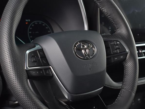 Toyota Highlander IV (XU70) с пробегом 2026 года, цена 5 270 995 рублей, 28 км, внедорожник, Автокод Объявления
