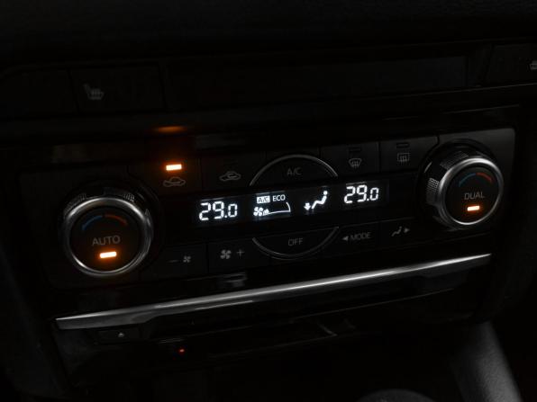 Mazda 6 III (GJ) Рестайлинг с пробегом 2016 года, цена 1 480 000 рублей, 236500 км, седан, Автокод Объявления