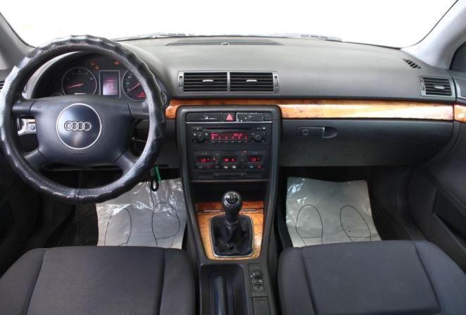 Audi A4 II (B6) с пробегом 2001 года, цена 450 000 рублей, 439482 км, седан, Автокод Объявления