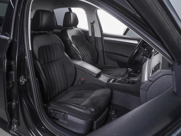 Skoda Superb III с пробегом 2015 года, цена 1 780 000 рублей, 159199 км, лифтбек, Автокод Объявления