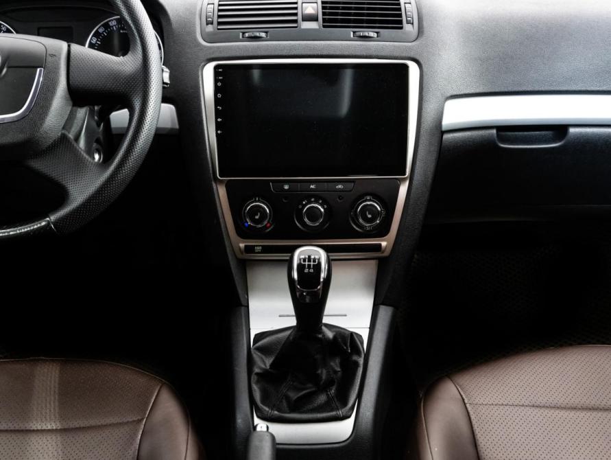Skoda Octavia II (A5) Рестайлинг Санкт-Петербург  - изображение 13