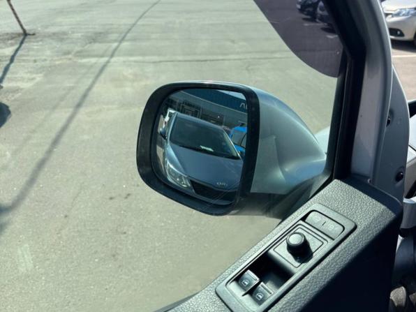 Volkswagen Caravelle T6 с пробегом 2017 года, цена 2 732 000 рублей, 299040 км, минивэн, Автокод Объявления