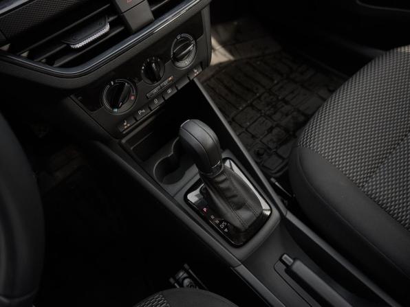 Volkswagen Polo VI с пробегом 2022 года, цена 1 740 000 рублей, 71209 км, лифтбек, Автокод Объявления