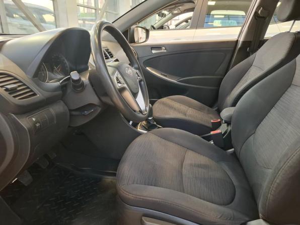 Hyundai Solaris I Рестайлинг с пробегом 2016 года, цена 788 000 рублей, 232000 км, седан, Автокод Объявления